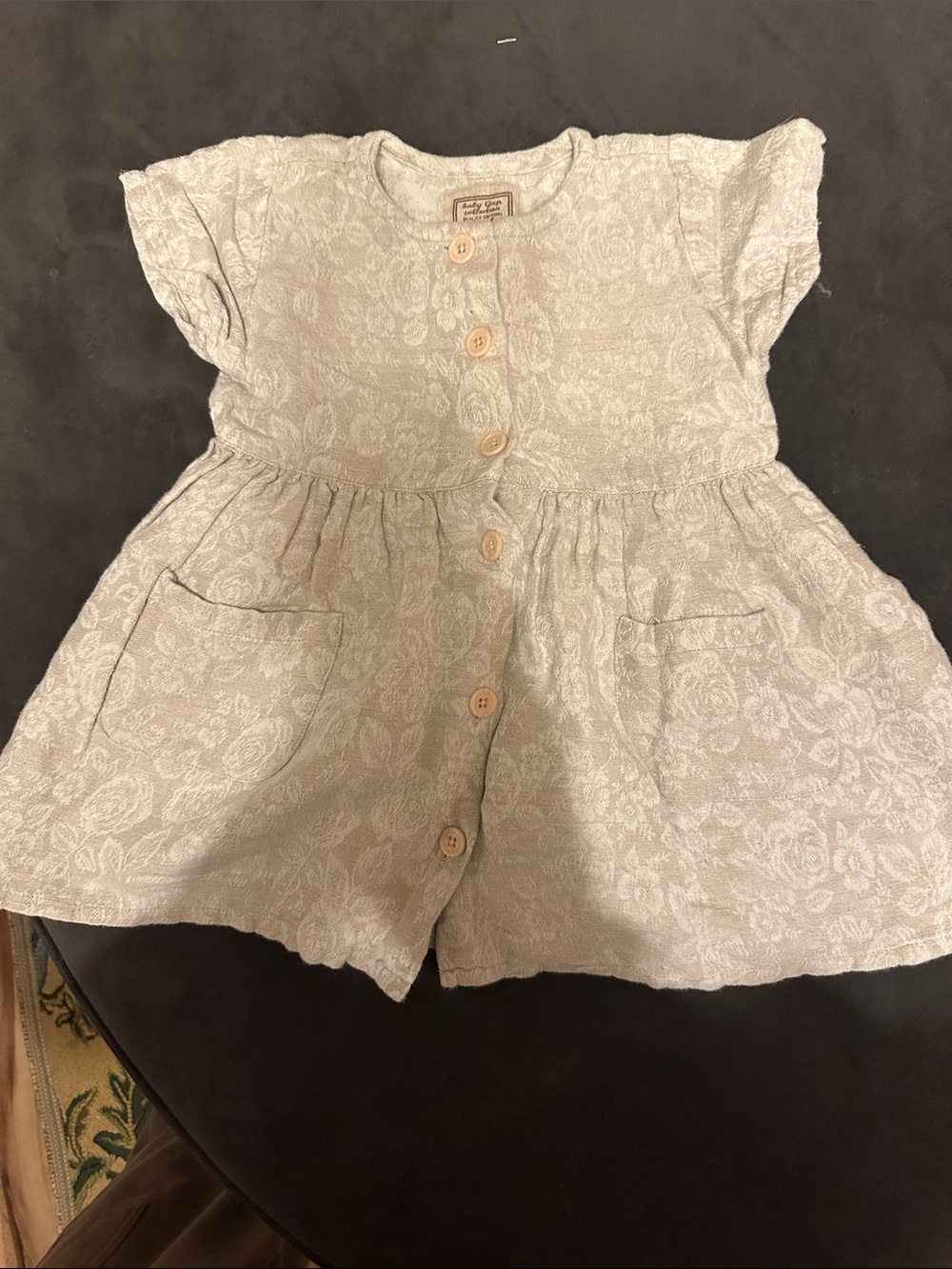 GAP light gray floral button-front dress